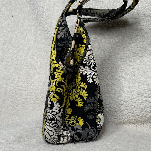 Vera Bradley Baroque Pattern Big HOBO Shoulder Bag NWOT  11" h x 16" w x 6" d - Picture 16 of 16